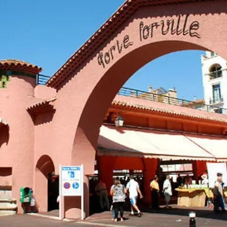 Apartment Au Coeur De Forville Cannes